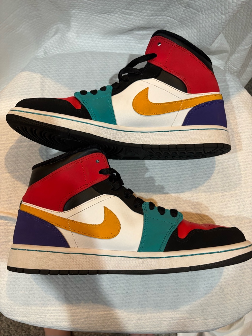 Air Jordan 1 Mid Multi Color Bred Sneakers Men’s 9.5